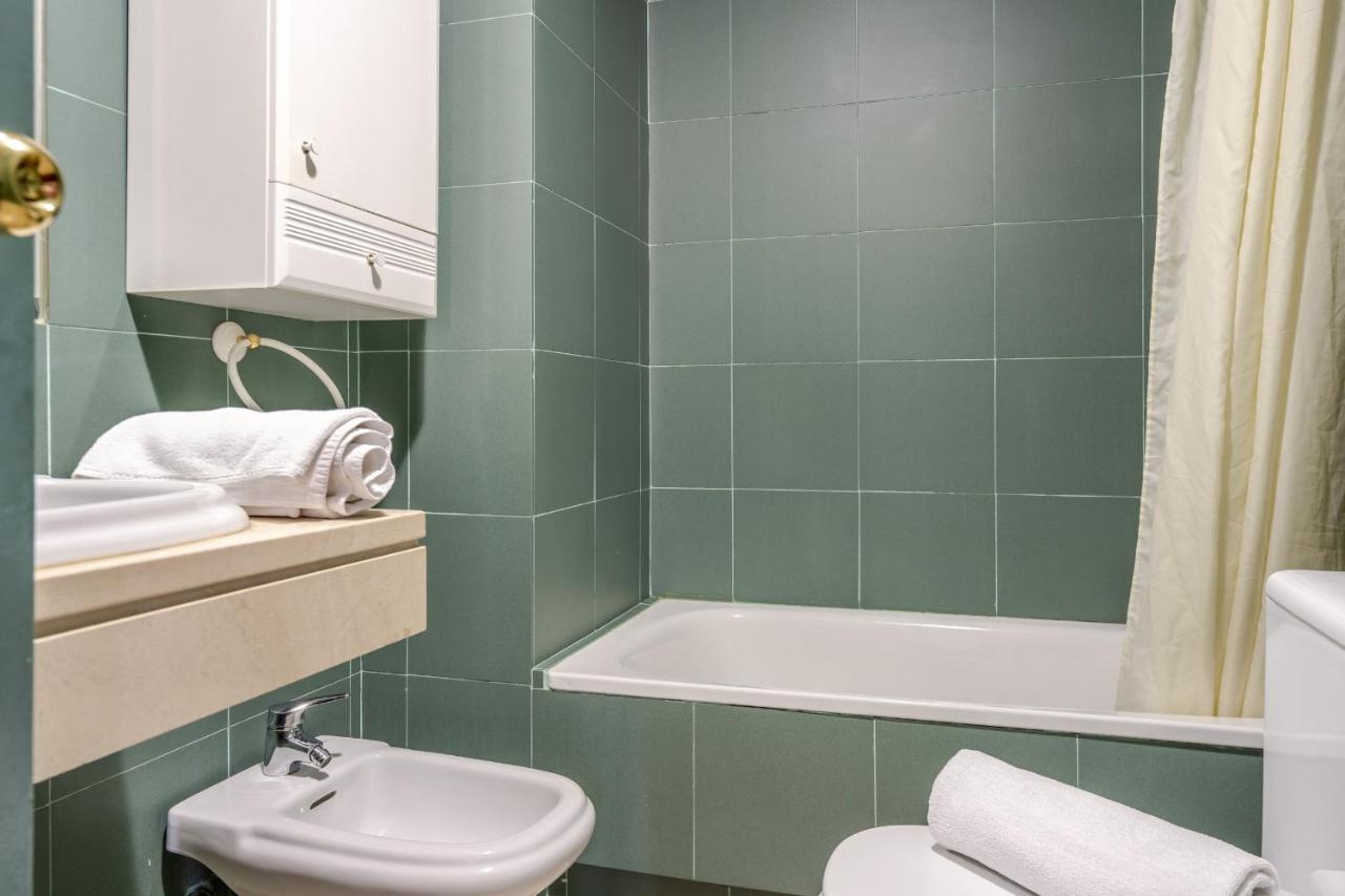 Gran Via Apartment Гранада Экстерьер фото