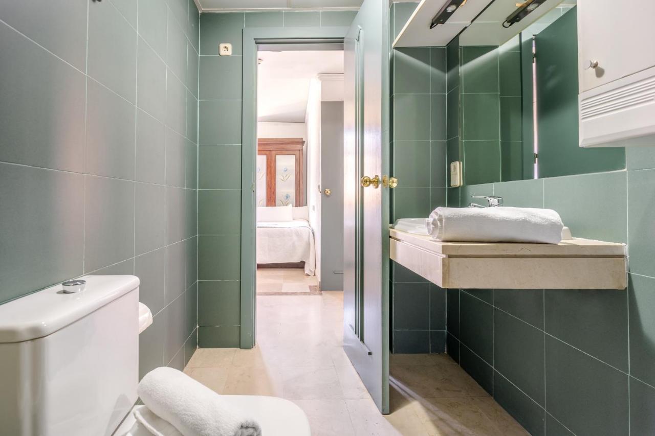 Gran Via Apartment Гранада Экстерьер фото